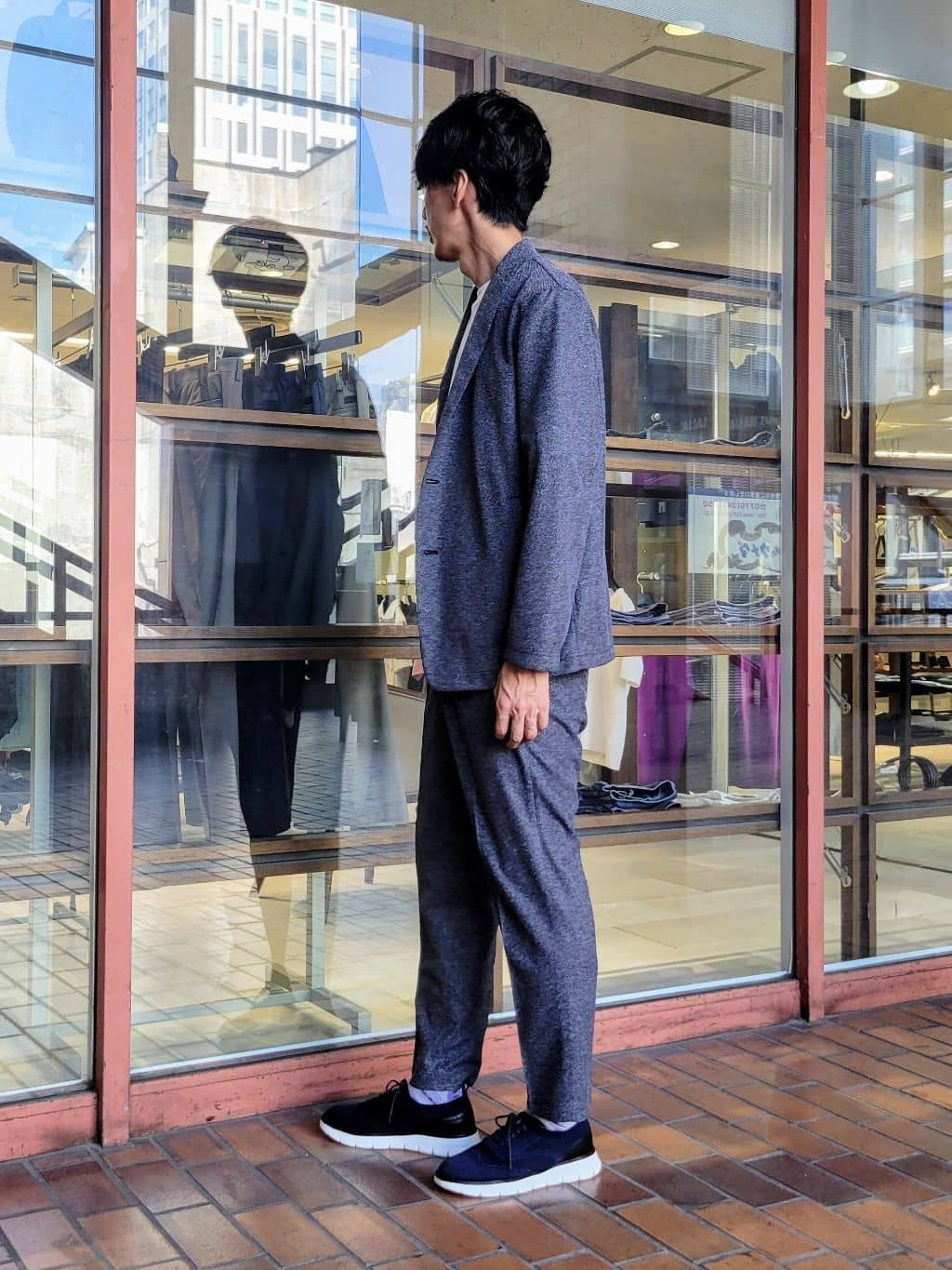 piroyaさんの「TAKEO KIKUCHI｜【抗菌防臭／5サイズ展開】ハイゲージポンチ Tシャツ」を使ったコーディネート