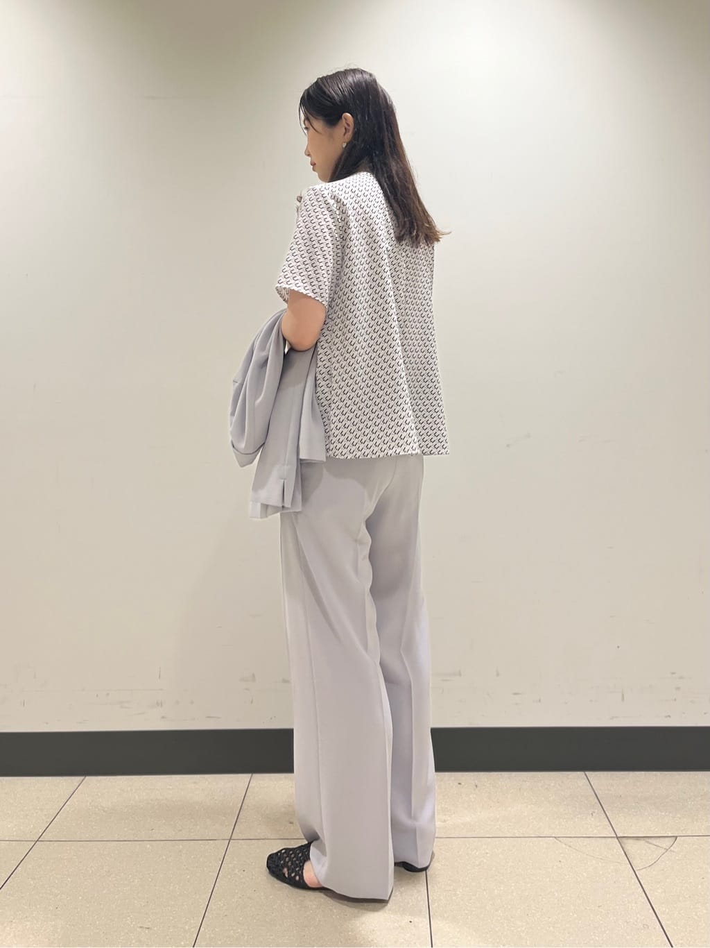 shokoさんの「INDIVI｜【着る日傘／遮熱／UVケア】ダブルジャケット」を使ったコーディネート