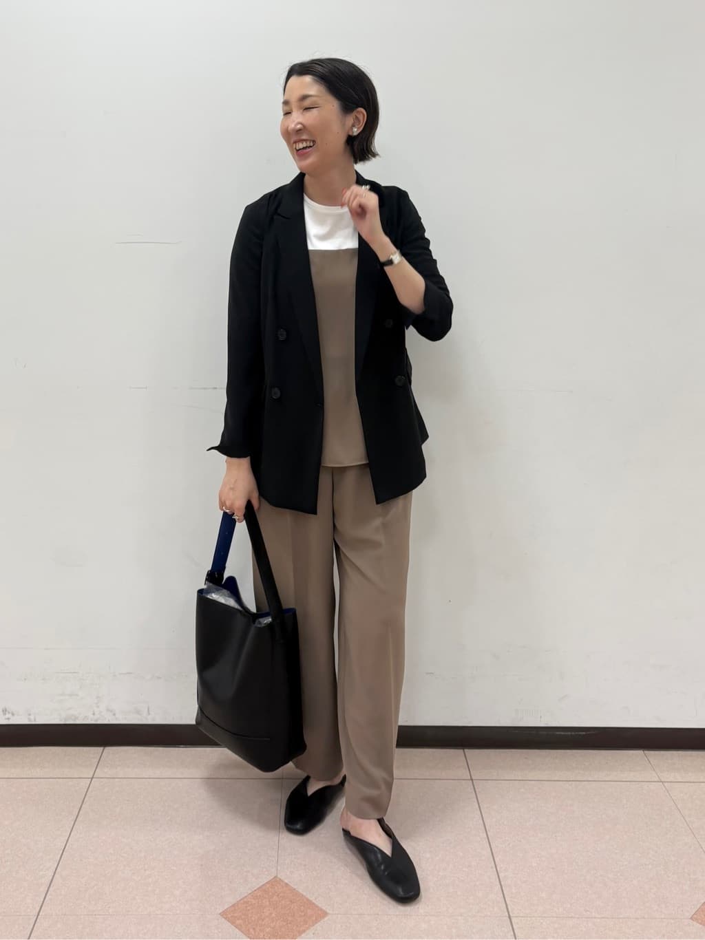 yuriさんの「INDIVI｜【着心地◎！】タックワイドパンツ」を使ったコーディネート