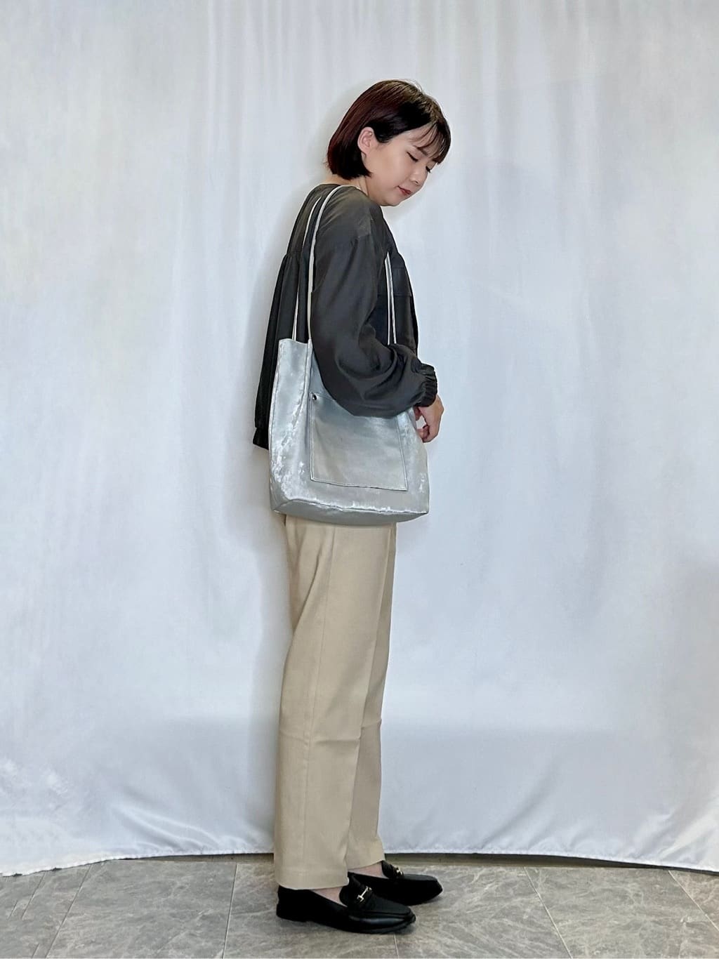 ネリさんの「SHOO･LA･RUE｜【S-LL】寒暖差のある時期に 大人上品なシアーブルゾン」を使ったコーディネート