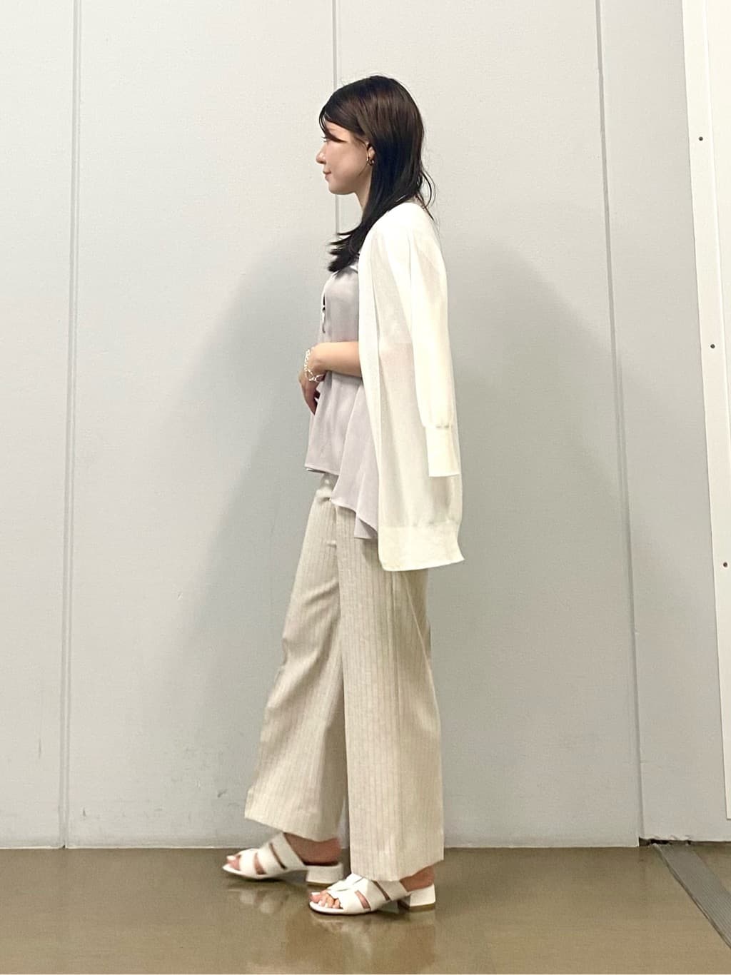 misakiさんの「INDIVI｜【バックシャン】デザインTブラウス」を使ったコーディネート