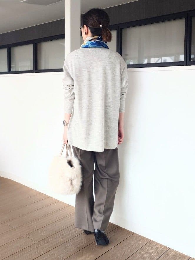 MUTSUKOさんの「UNTITLED｜【アンサンブル可/洗える/ボタンなし】シルクウールカシミヤ 着流しカーディガン」を使ったコーディネート