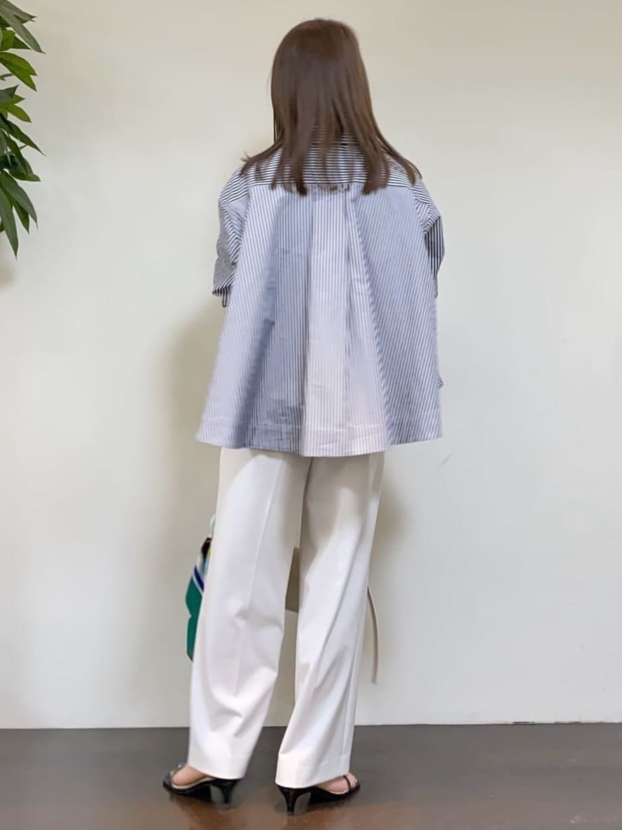 tomoさんの「UNTITLED｜トルソープリントスカーフ」を使ったコーディネート