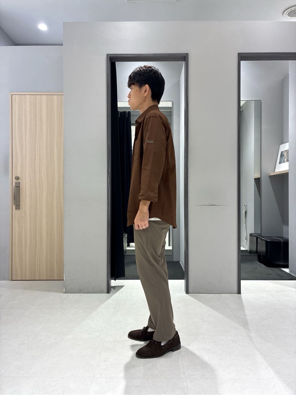 わいずみさんの「TAKEO KIKUCHI｜【COOL CITY WEAR】インドライ天竺モックネック プルオーバー /吸汗速乾」を使ったコーディネート