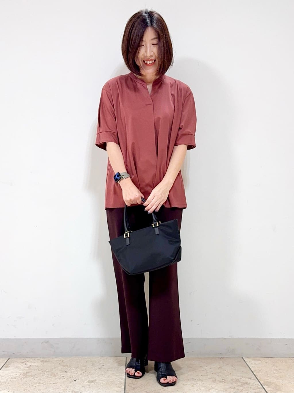 kaeさんの「Reflect｜【すっきり見え！長め丈／マシンウォッシュ可】スキッパーネックジャージトップス」を使ったコーディネート