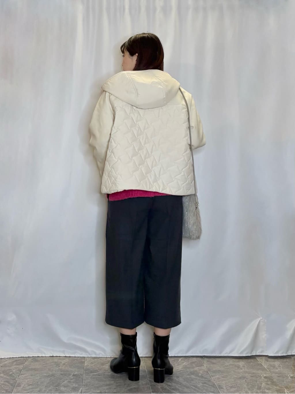 ネリさんの「SHOO･LA･RUE｜【洗濯機可/S-LL】きちんと見えする あったか裏起毛ガウチョパンツ」を使ったコーディネート