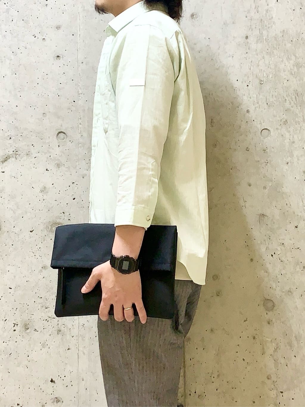 木村剛さんの「TAKEO KIKUCHI｜【Made in JAPAN】播州織 ヘリンボン ストレート パンツ」を使ったコーディネート