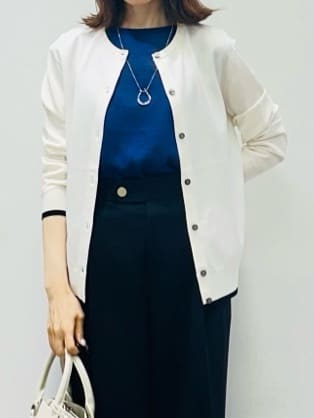 Miwaさんの「UNTITLED｜【アンサンブル可/洗える】シアーノースリーブ プルオーバー」を使ったコーディネート