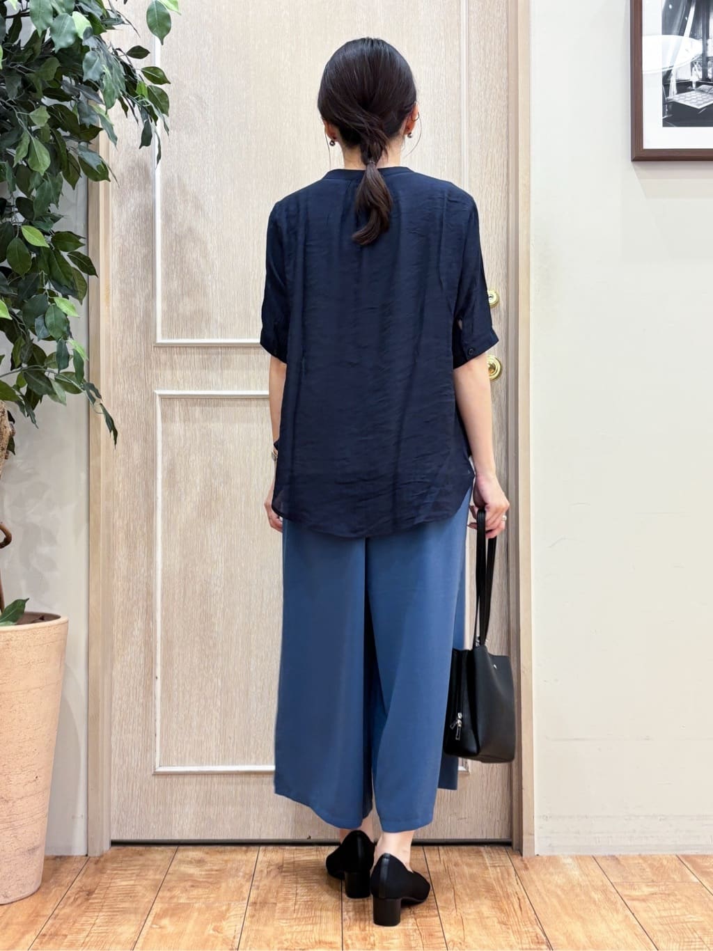 なみさんの「SHOO･LA･RUE｜【セットアップ可/ひんやり】下半身カバーにも タックスカーチョ」を使ったコーディネート