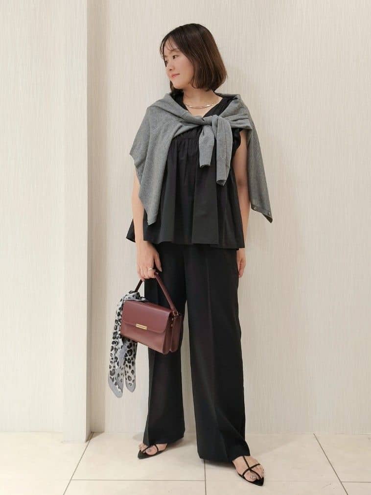 naokoさんの「UNTITLED｜【短丈/日本製】カラミ風メッシュ ノーカラージャケット」を使ったコーディネート