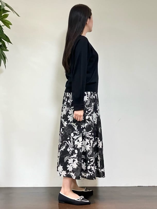 カレンさんの「UNTITLED｜【8色展開／コンパクト丈】レーヨン混 コクーンニット」を使ったコーディネート