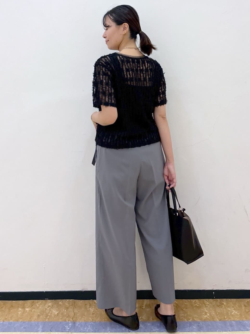 akariさんの「index｜ラップストレートパンツ【接触冷感／抗ピル／洗濯機洗い可／イージーアイロン】」を使ったコーディネート