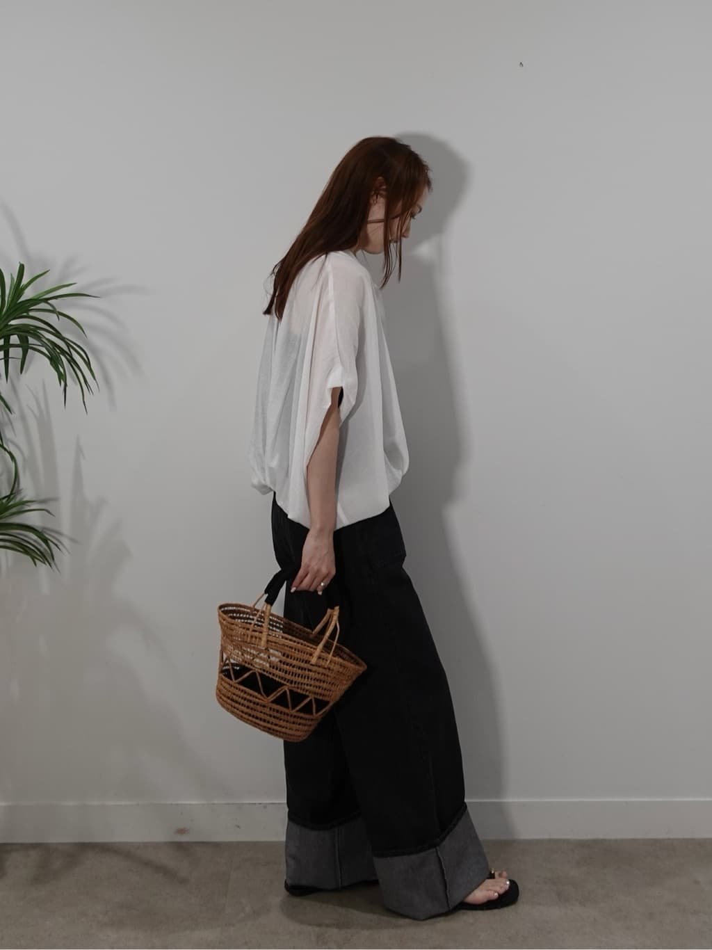 mitsukiさんの「INDIVI｜バルーンフォルムブラウス」を使ったコーディネート