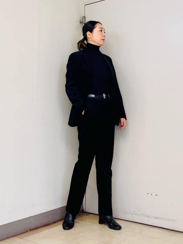 iwさんの「TAKEO KIKUCHI｜【Sサイズ～】ストレッチコーデュロイ ジャケット」を使ったコーディネート