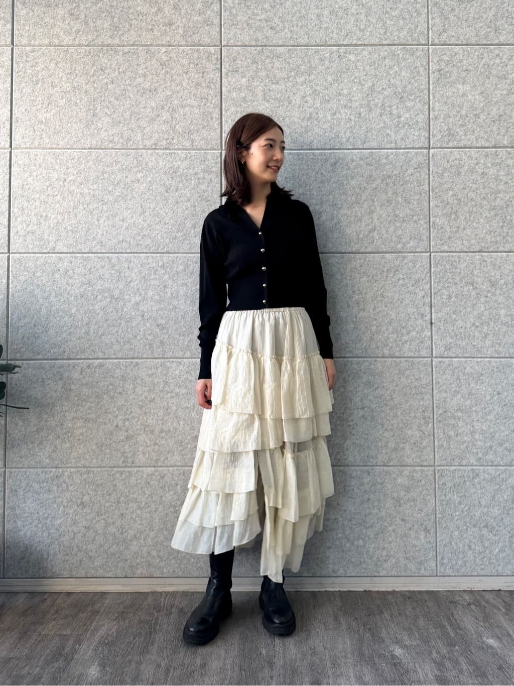 uchi__yamaさんの「CODE A｜sleek collar knit」を使ったコーディネート