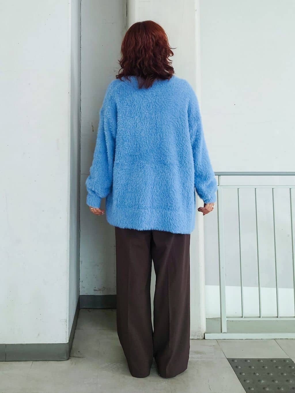 maruさんの「THE SHOP TK｜【ふわふわあったか】フェザーカーディガン」を使ったコーディネート