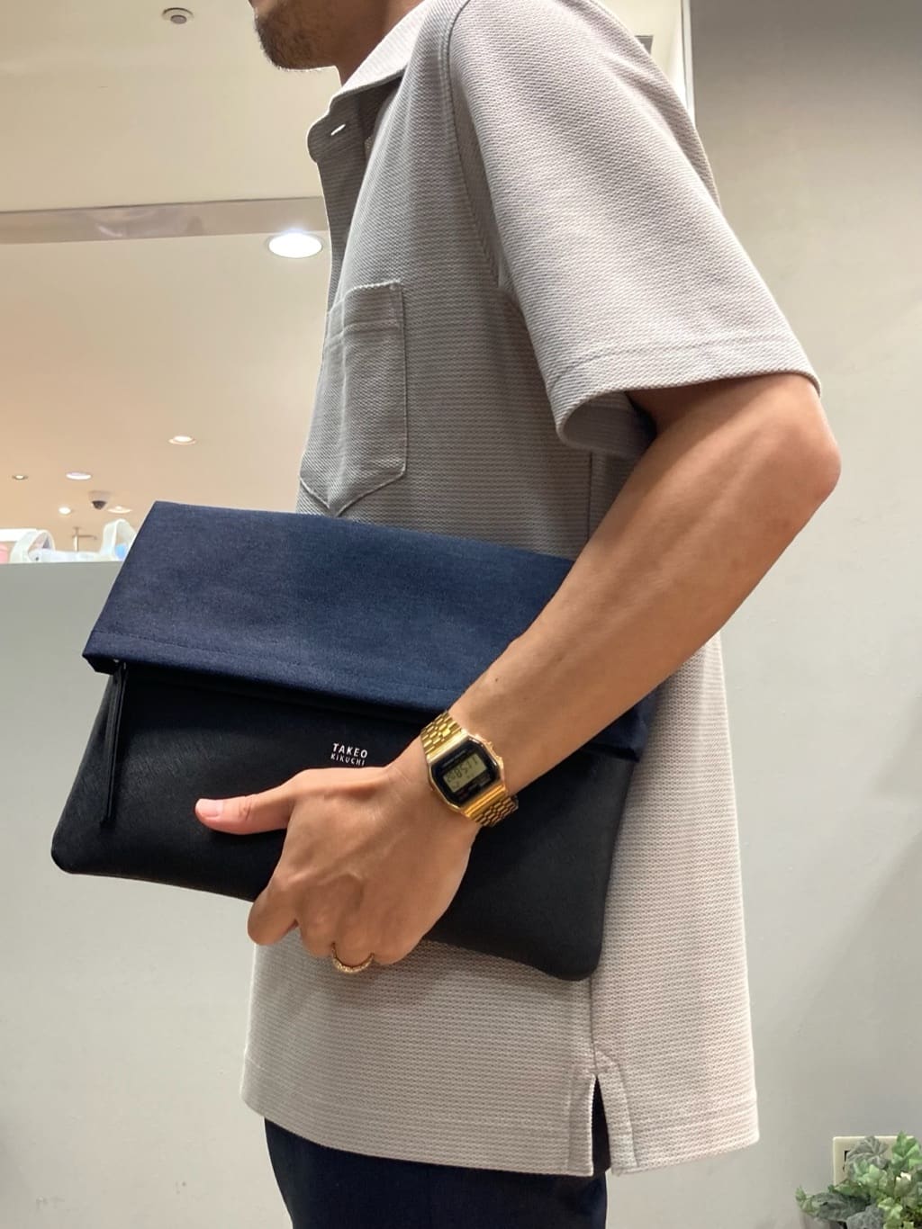 シュンさんの「TAKEO KIKUCHI｜【抗菌防臭／9色5サイズ展開】ハニカムメランジ ポロシャツ」を使ったコーディネート