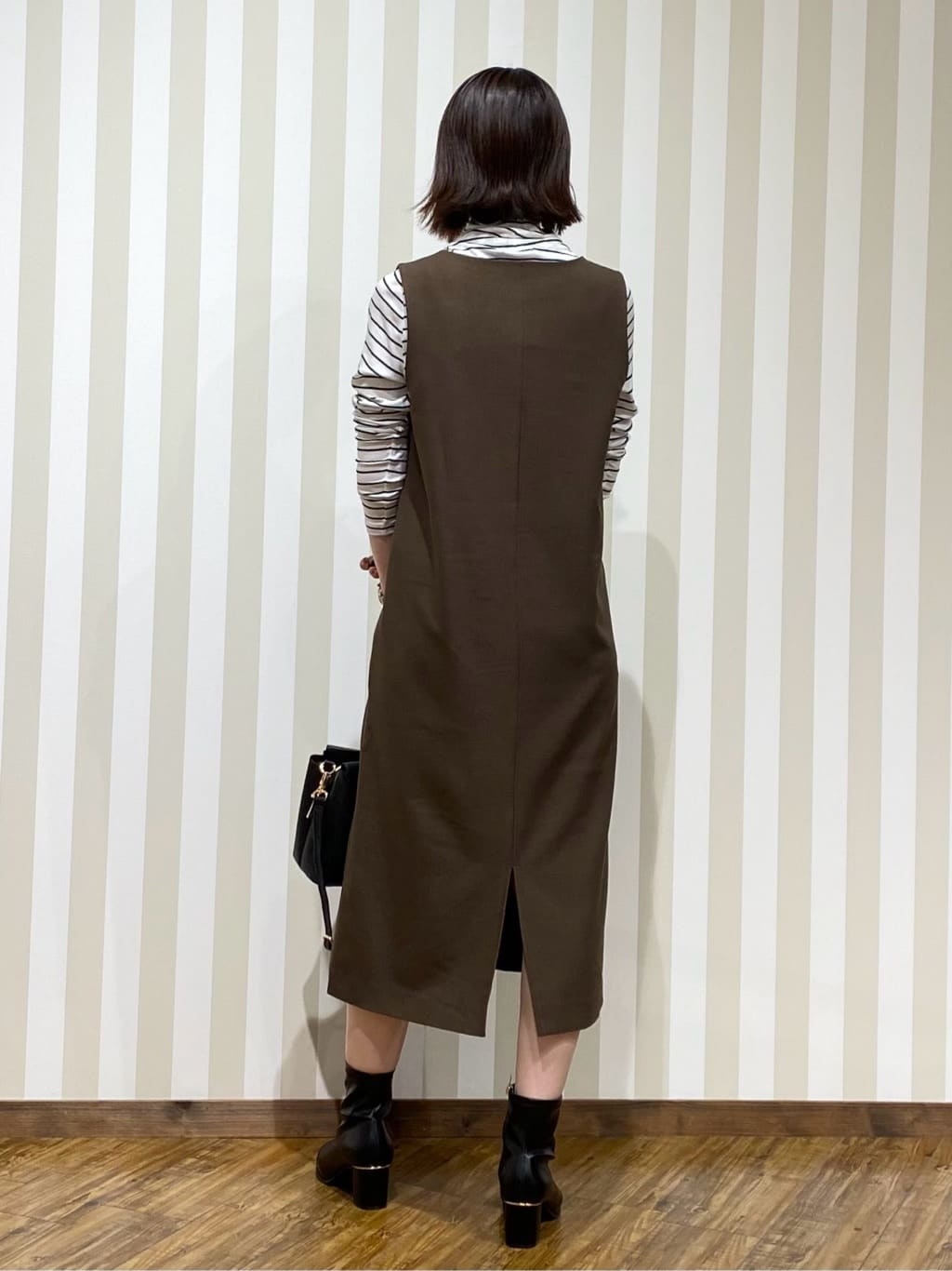 SAOさんの「SHOO･LA･RUE｜【S-LL/吸湿発熱】なめらかとろみ インナータートル」を使ったコーディネート