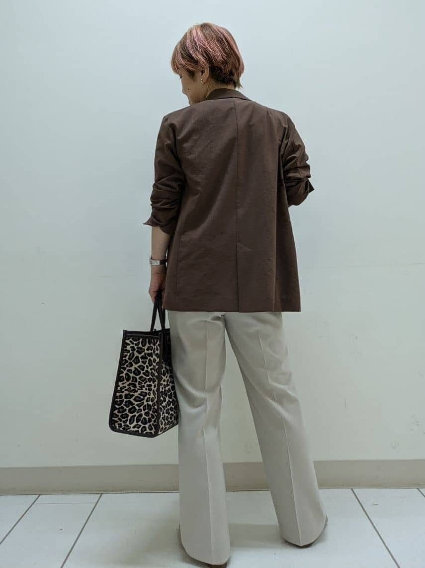 yoshiさんの「Reflect｜【マシンウォッシュ可】リネンライクフレアパンツ」を使ったコーディネート