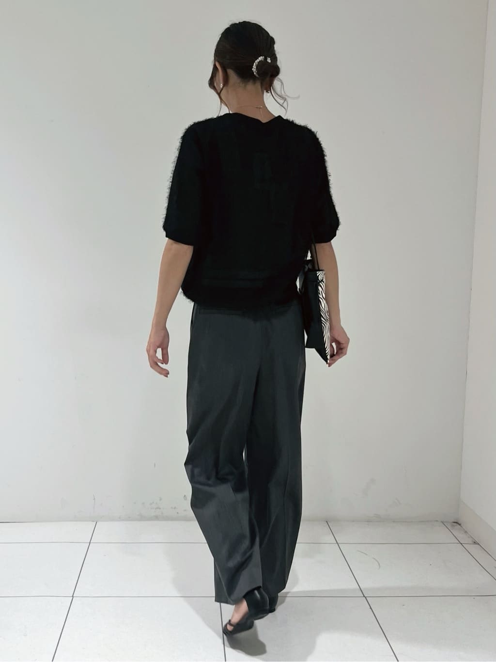 shioriさんの「INDIVI｜【洗える/日本製】ベアトップ風キャミソール」を使ったコーディネート