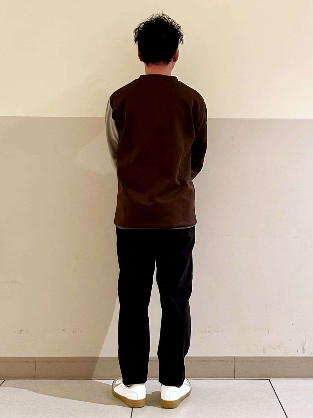 KENJI Iさんの「THE SHOP TK｜【一枚で着映える】パターンブロッキング長袖Tシャツ 洗濯機OK」を使ったコーディネート