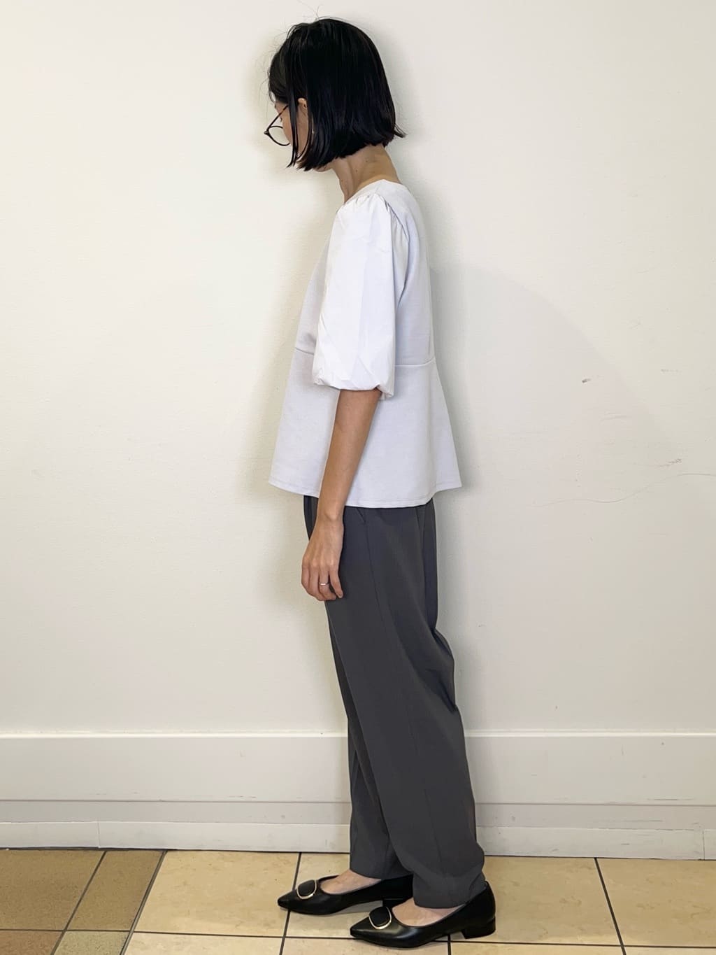 ももちぃさんの「index｜《S-LLサイズ》バルーンスリーブペプラムトップス【洗濯機洗い可／接触冷感／UVケア】」を使ったコーディネート