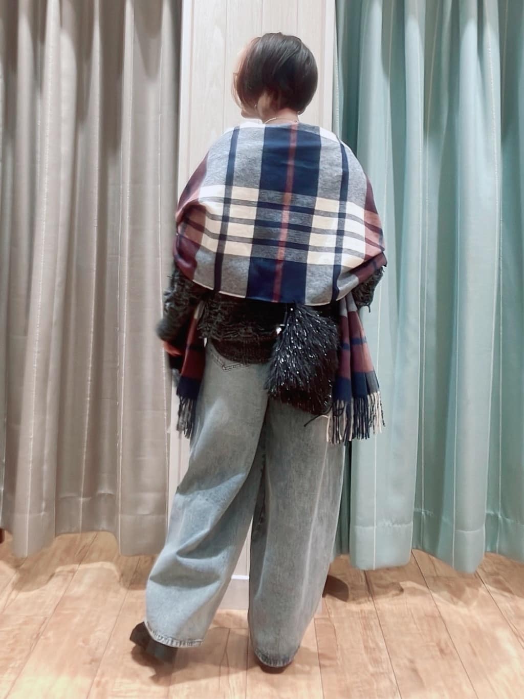 aaamiさんの「SHOO･LA･RUE｜【S-LL】大人も着やすいシックなカラー 主役級フリンジニット」を使ったコーディネート