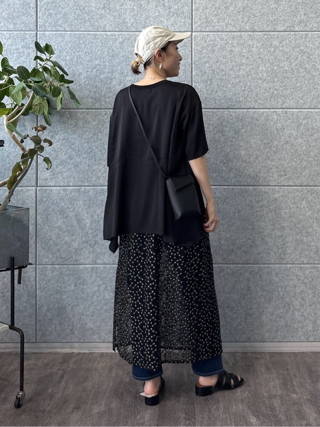 kotakiさんの「INDIVI｜【バックシャン】デザインTブラウス」を使ったコーディネート