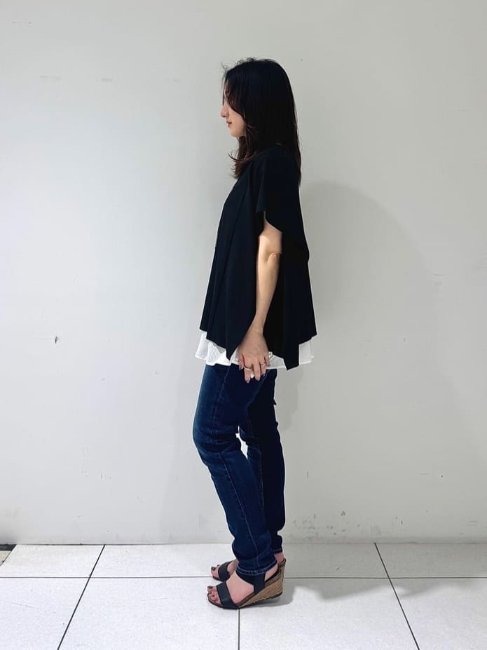 そんさんの「INDIVI｜【体型カバー】スクエアブラウス」を使ったコーディネート