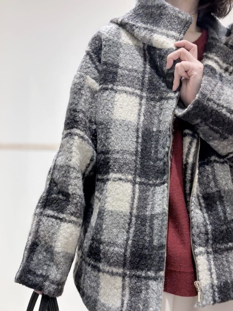 c_h_i_k_aさんの「SHOO･LA･RUE｜気になるお腹周りをカバー ケーブル編みペプラムニット」を使ったコーディネート