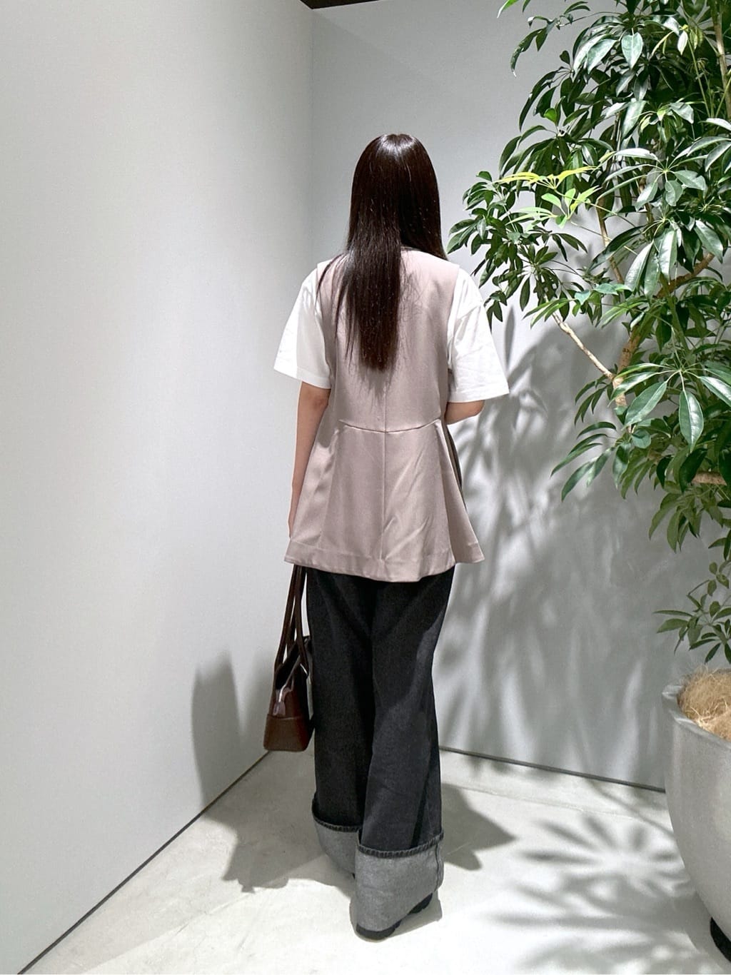 Renoさんの「INDIVI｜ロールアップデニム」を使ったコーディネート