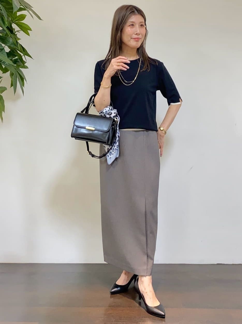 tomoさんの「UNTITLED｜【日本製・本革】Comfit Dresser Pumps（コンフィットドレッサーパンプス）」を使ったコーディネート