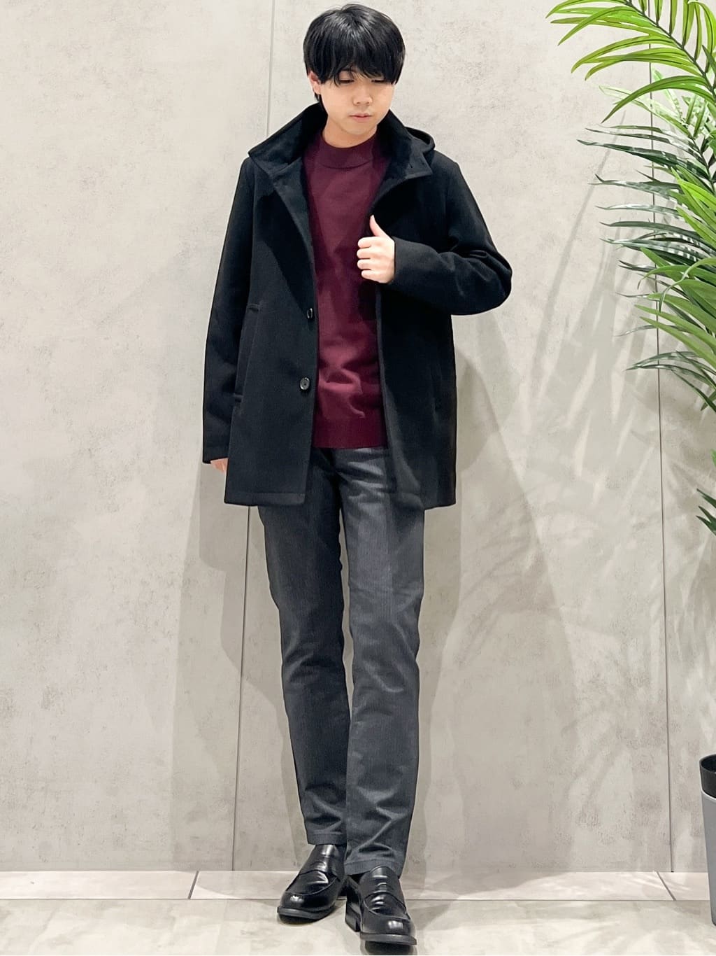 SHI-MAさんの「THE SHOP TK｜【冬のビジネスシーンに最適】モックネックニット」を使ったコーディネート