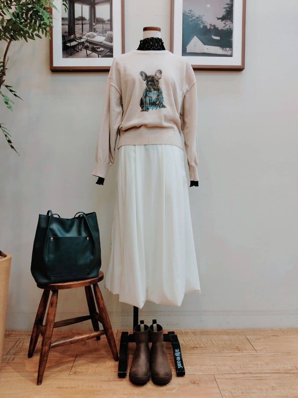 みうらさんの「SHOO･LA･RUE｜【撥水/あったか】たっぷり着られる 中綿モンスターショートコート」を使ったコーディネート