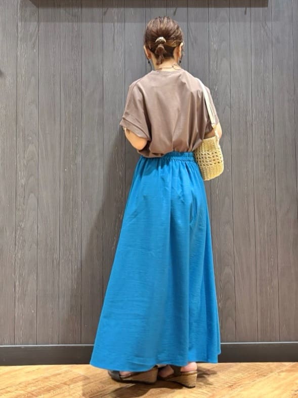 meiさんの「SHOO･LA･RUE｜【S-LL/汗ジミ軽減/ひんやり/UV】体型カバーに タック入りドルマントップス」を使ったコーディネート