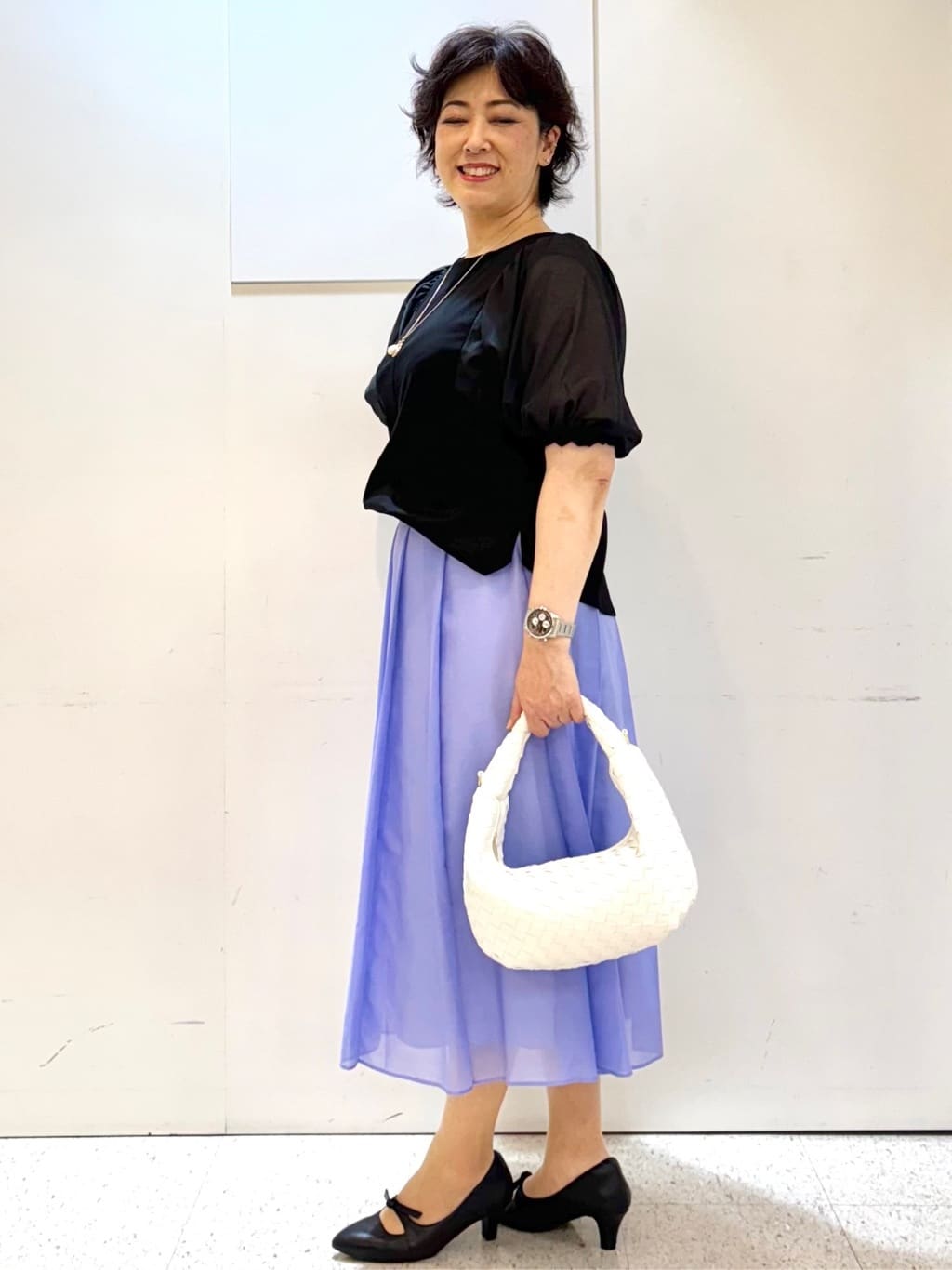 ヤスコさんの「Reflect｜【マシンウォッシュ可／セットアップ可】シアーボックスタックプリーツスカート」を使ったコーディネート