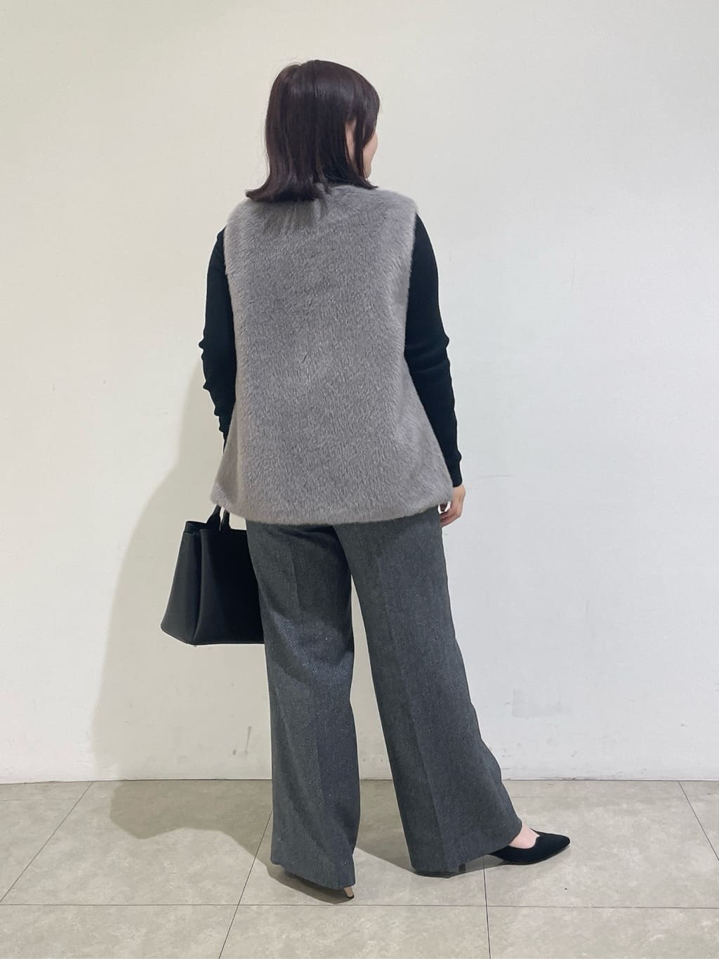 emikaさんの「INDIVI｜ミンク調フェイクファージレ」を使ったコーディネート