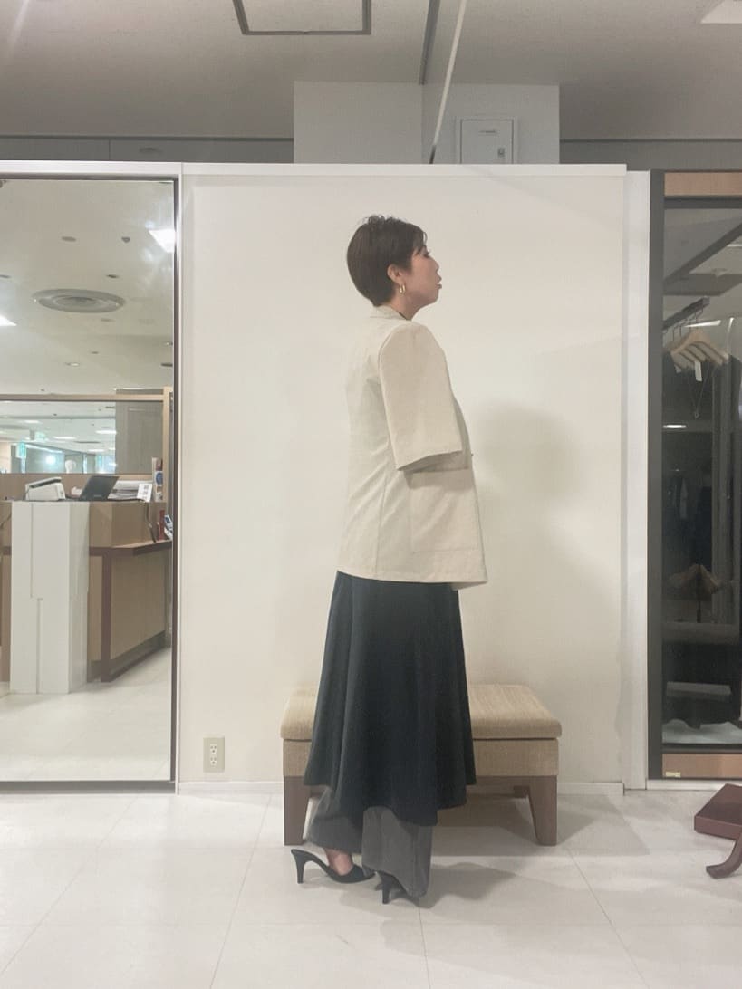IWAMOさんの「UNTITLED｜【洗える/肩紐調節可能】パウダーキャミワンピース」を使ったコーディネート