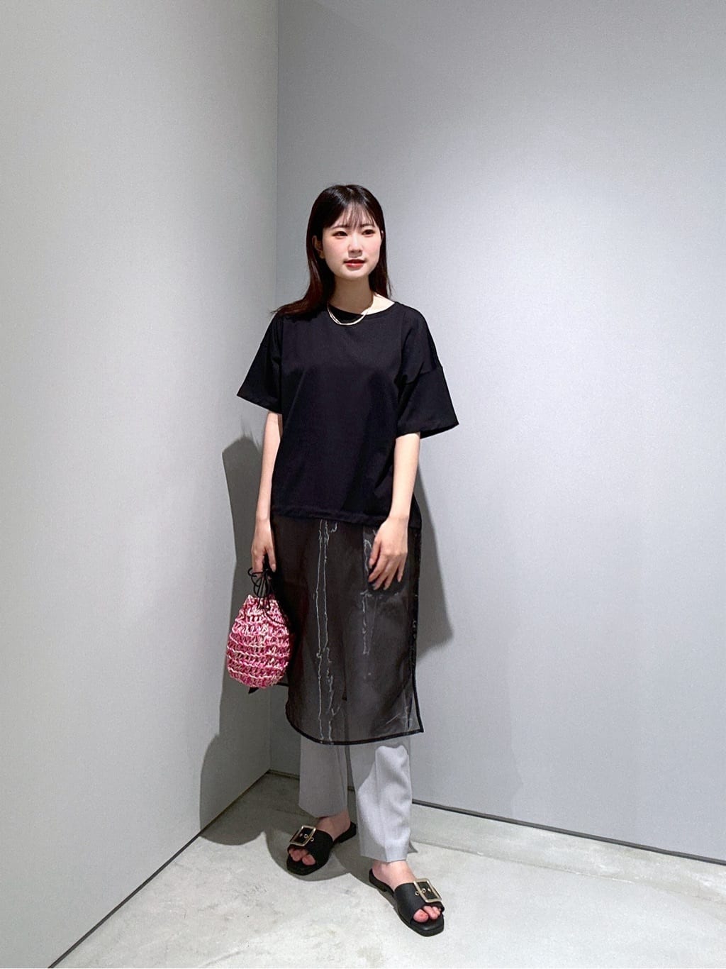 Renoさんの「INDIVI｜シアードッキングTシャツ」を使ったコーディネート