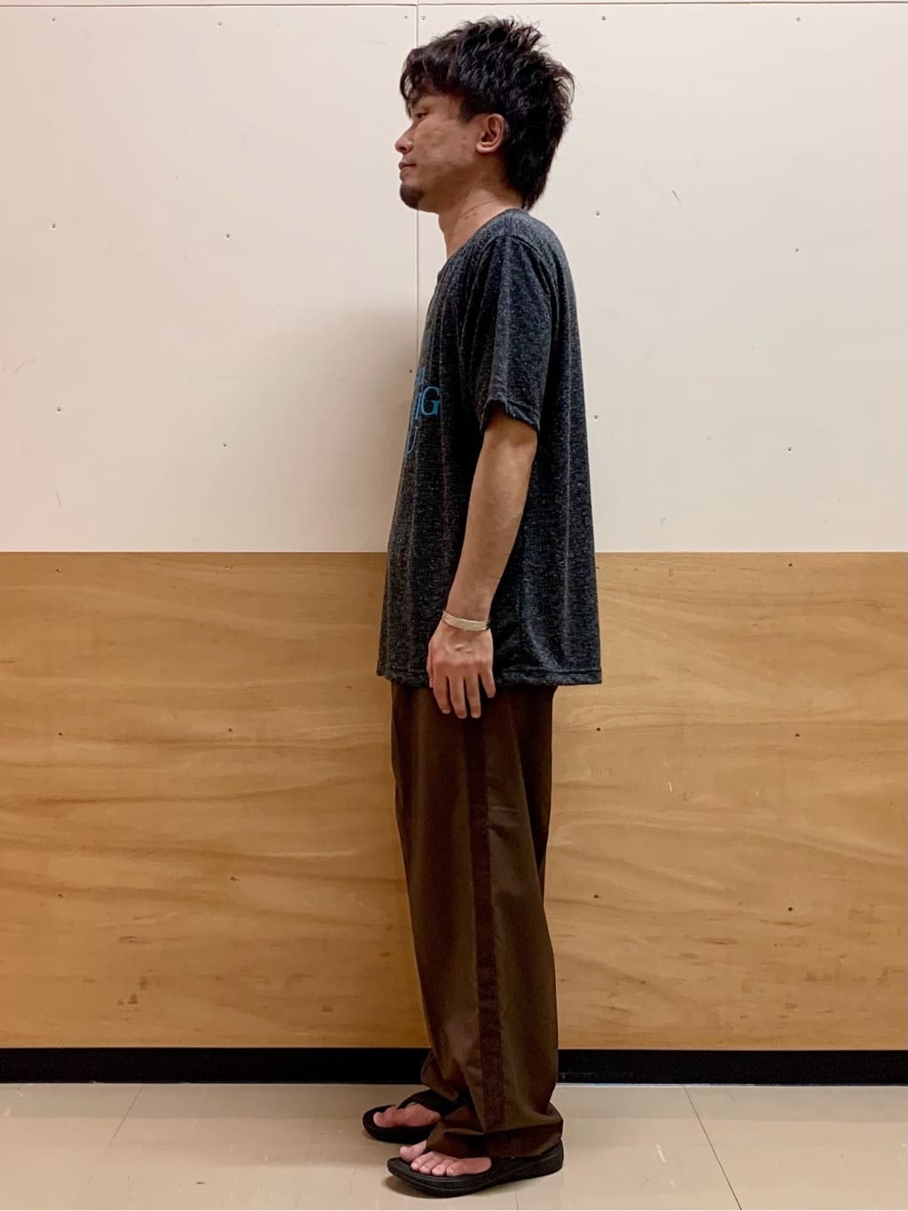 MATUさんの「THE SHOP TK｜ポリ麻プリント半袖Tシャツ【洗濯機OK】」を使ったコーディネート