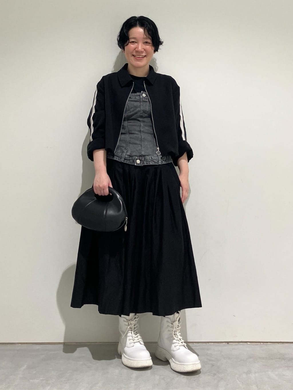 Cさんの「HIROKO HAYASHI｜◆LEO(レオ)クロワッサンバッグM」を使ったコーディネート