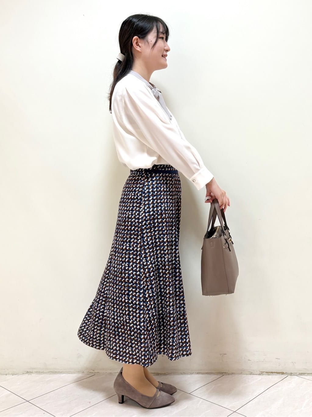 mikiさんの「Reflect｜【配色ボウタイ付き】八分袖ジョーゼットブラウス」を使ったコーディネート