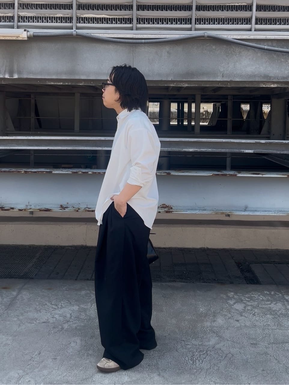taigaさんの「tk.TAKEO KIKUCHI｜グランパバギースラックス」を使ったコーディネート