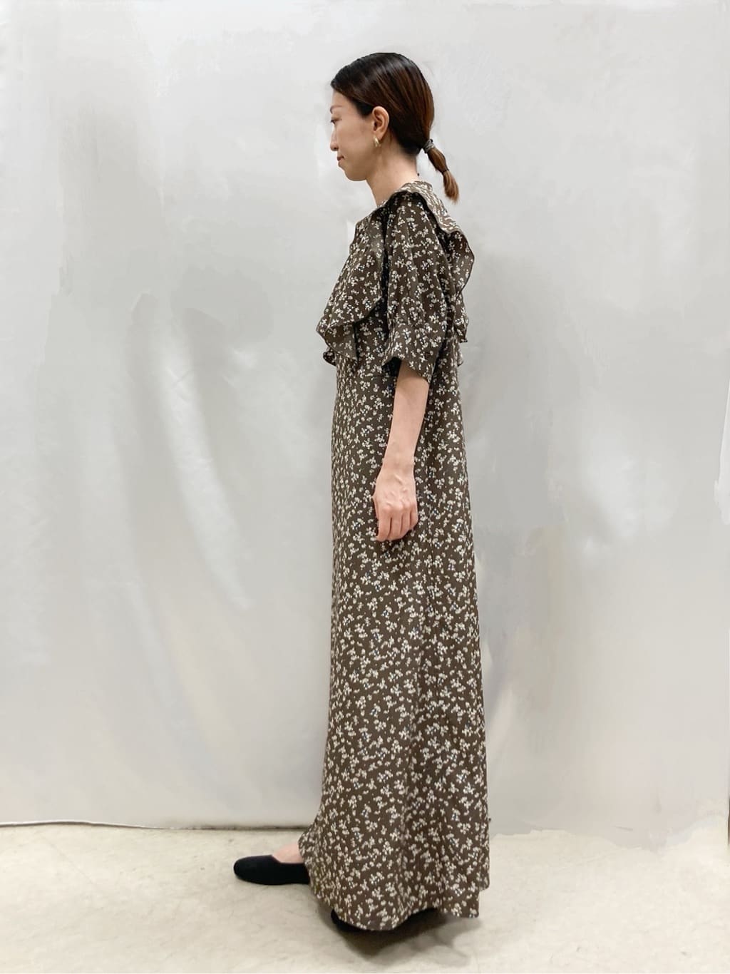 thさんの「SHOO･LA･RUE｜【S-LL】クラシカルな 花柄ワンピース」を使ったコーディネート