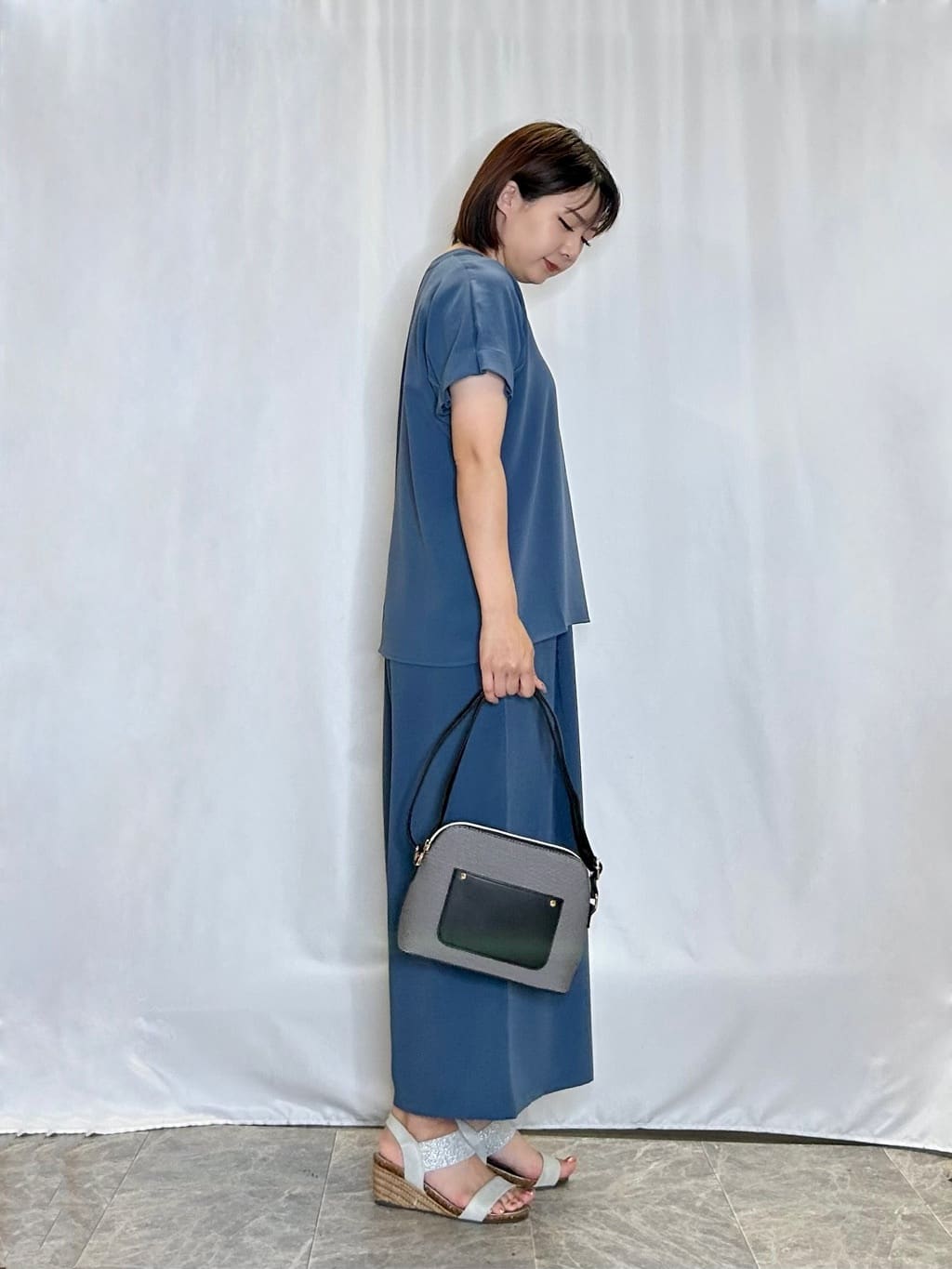ネリさんの「SHOO･LA･RUE｜【S-LL/セットアップ可/ひんやり】きちんと見えで上品 お袖タック スキッパーブラウス」を使ったコーディネート