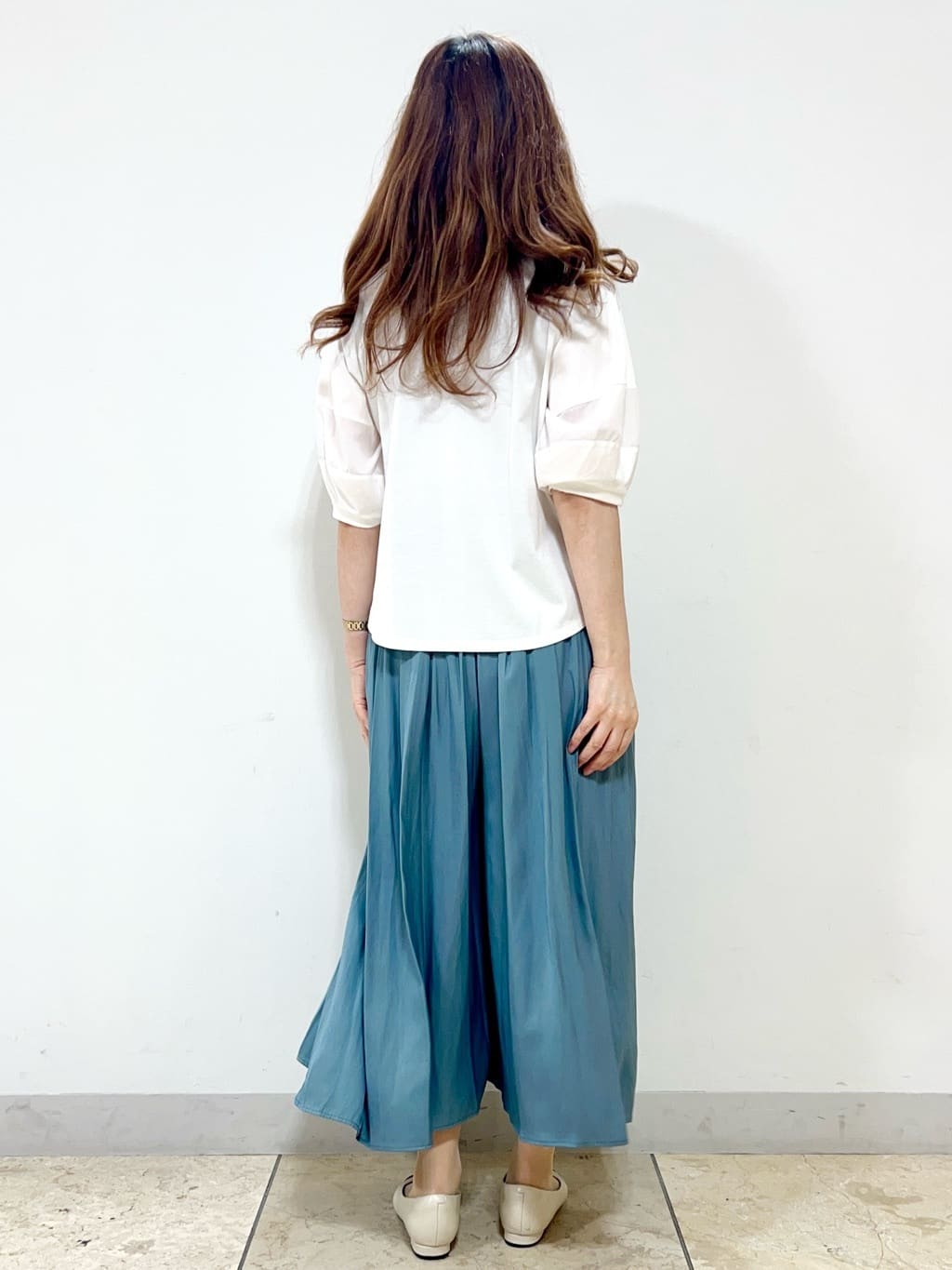 yuさんの「Reflect｜【ウエストゴム仕様／長く着られる◎】スカーチョパンツ」を使ったコーディネート