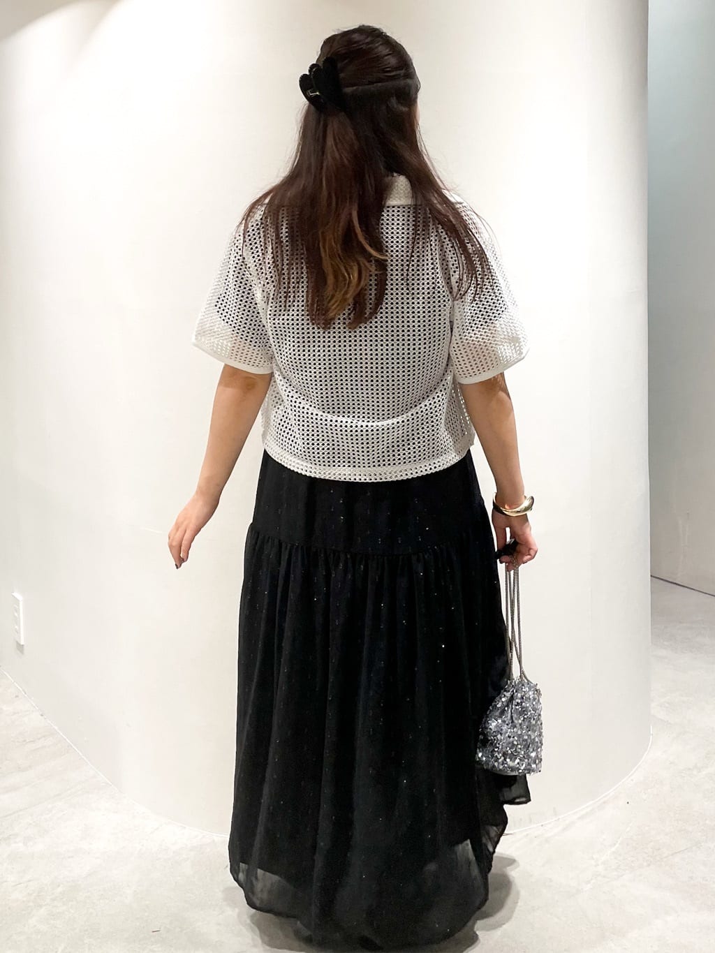 かりんさんの「OPAQUE.CLIP｜ロックTシャツ別注アソート【GREEN DAY／METALLICA／THE BEATLES】」を使ったコーディネート