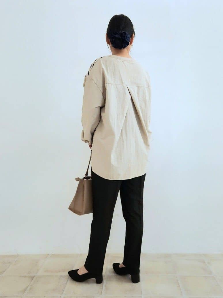 くまさんの「SHOO･LA･RUE｜【S-LL/ひんやり】さらっとしたタッチが心地よい ダブルブレストジャケット」を使ったコーディネート