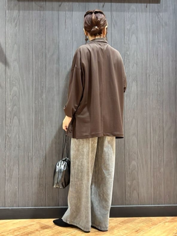 meiさんの「SHOO･LA･RUE｜【S-LL/ひんやり】さらっとしたタッチが心地よい ダブルブレストジャケット」を使ったコーディネート