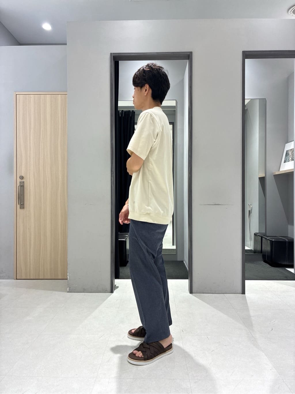 わいずみさんの「TAKEO KIKUCHI｜【抗菌防臭／5サイズ展開】ハイゲージポンチ Tシャツ」を使ったコーディネート